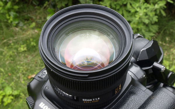 カメラに詳しくないためSIGMA 単焦点標準レンズ 50mm F1.4 EX DG HSM キヤノン用