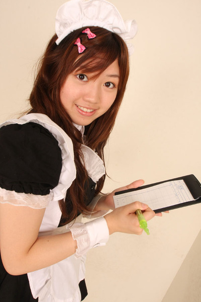 Ascii Jp 店内とメイド服の可愛さも萌え要素 メイドさんの映えるメイド喫茶 1 8