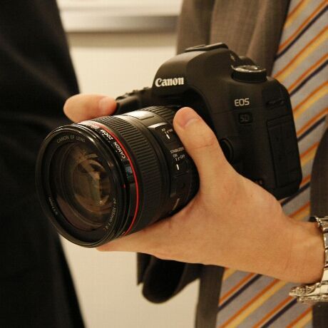 Canon EOS 5D デジタル一眼レフ 20080917133600_390_.jpg