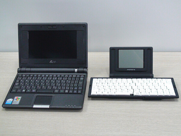 Eee PC 701SDとポメラ