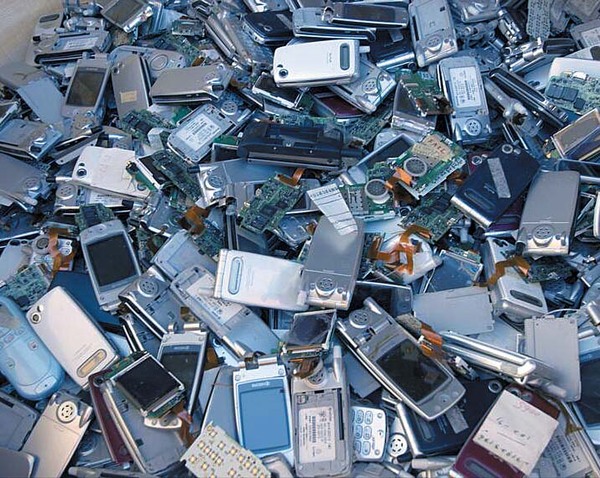 廃棄携帯電話