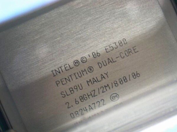 「Pentium Dual Core E5300」