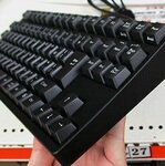 ASCII.jp：CHERRY製「赤軸」キーボードの販売が始まる