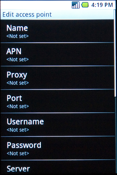 “Name”はユーザーが自由に登録可能。あとは“APN”、“Username”、“Password”を登録するだけ