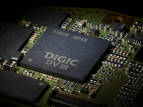 画質補正回路は最新の「DIGIC DV III」
