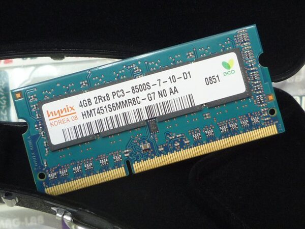 「4GB 2Rx8 PC3-8500S-7-10-D1」