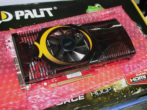 「GeForce GTS 250」搭載カードの例