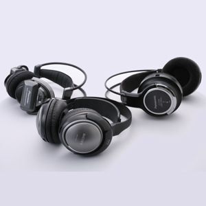 Sony MDR-DS4000 ワイヤレスサラウンドヘッドセット ASCII.jp：ワイヤレスでサラウンドな2万円ヘッドフォン一体どれがいい