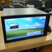 ASCII.jp：見た目は市販のナビ同然！ タッチパネル液晶搭載カーPC