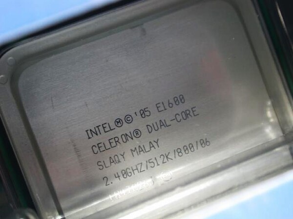 「Celeron Dual-Core E1600」