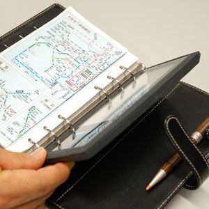 ASCII.jp：「WILLCOM NS」は果たしてアリなのか？ 本誌ライター陣が