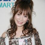 お姫様衣装がとっても上品!!　コスプレがいっぱいのフォンチー初トレカ