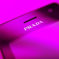 プラダを着た小悪魔「PRADA phone」
