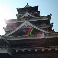 ASCII.jp：熊本城天守閣の金箔張りの襖、畳、障子を再現！