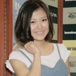 あの大きなおっぱいが帰ってきた!!　愛衣が「sabra」 凱旋記念のムックを発売