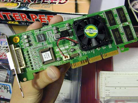 GeForce 2 GTS搭載カードのサンプル