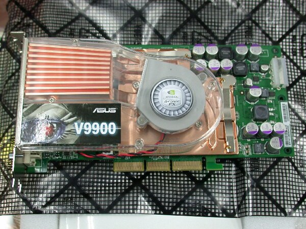 GeForce FX 5800搭載カードのサンプル