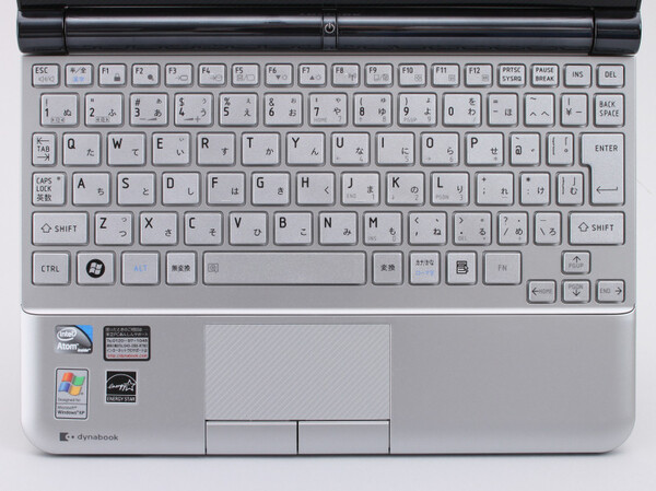 UXのキーボードとタッチパッド