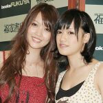 噂の美人姉妹、三浦葵＆萌が2人仲良く水着に！