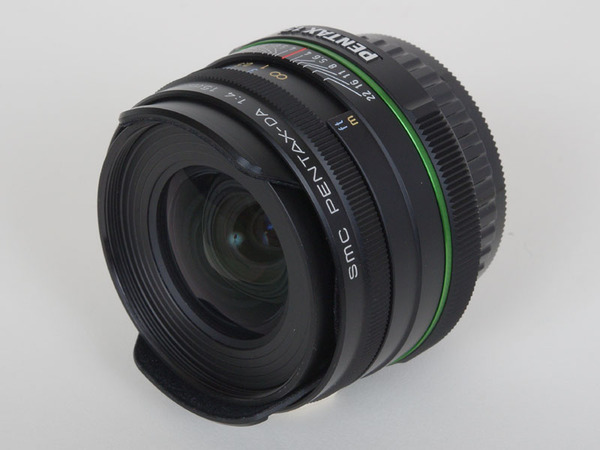 「DA15mmF4ED AL Limited」は、35mmフィルム換算23mm相当になる広角レンズ。コンパクトかつ金属外装を使用した「Limited」シリーズの1つだ