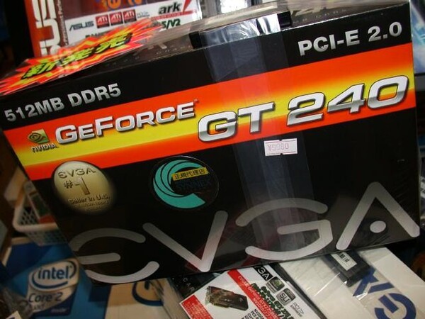 「GeForce GT 240 512MB DDR5」