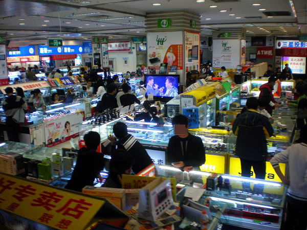 中国の電脳街での買い物は一筋縄ではいかない