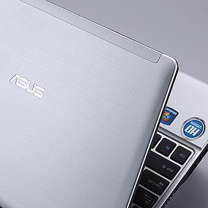 ASCII.jp：ASUS UL20Aに見る、モバイルへのこだわり (1/6)