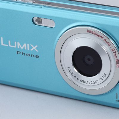 ASCII.jp：あのデジカメブランドがケータイに！ LUMIX Phoneを試す (1/3)