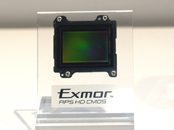 NEX-5の撮像素子「Exmor APS HD CMOS」