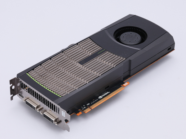 今回使用した「NVIDIA GeForce GTX 480」搭載カード。メーカーにより異なるが、市場ではだいたい5～6万円で販売されている