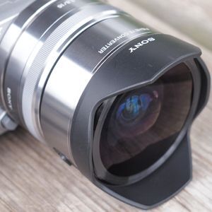 SONY NEX-5 16mm ワイド・魚眼 コンバーター セット 純正ケース付 ASCII.jp：NEX-5のスイングパノラマ＆魚眼コンバーターを試す！ (1/3)