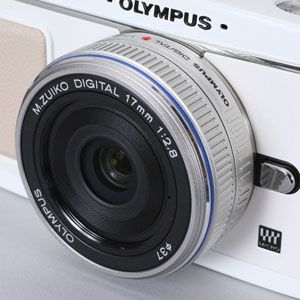 ASCII.jp：「OLYMPUS PEN E-P1」と行く真夏の散歩 (1/3)