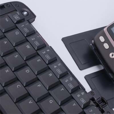 ASCII.jp：Android対応のBluetoothキーボードを早速試してみた (1/2)