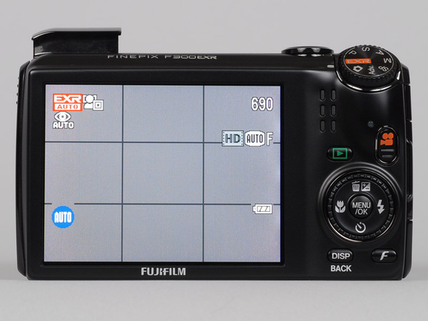 ASCII.jp：この薄さで光学15倍ズーム!! 「FinePix F300EXR」 (1/3)