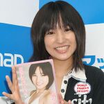 現役女子高生の保田真愛が4thDVDでセーラー服を披露