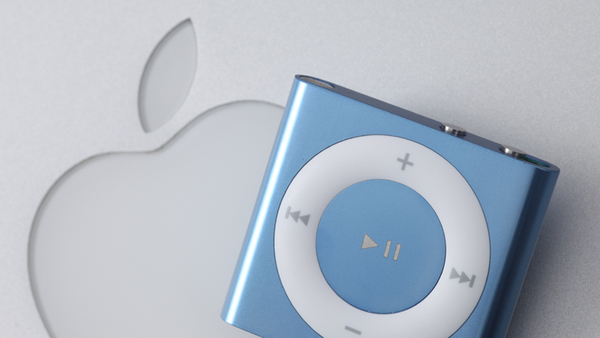 本連載にふさわしいのは「iPod touch」でも「iPod nano」でもなく、「iPod shuffle」だ！