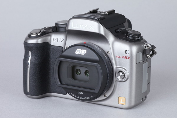 3D撮影専用レンズ「H-FT012 LUMIX G 12.5mm/F12」（実売価格2万円前後）にも対応