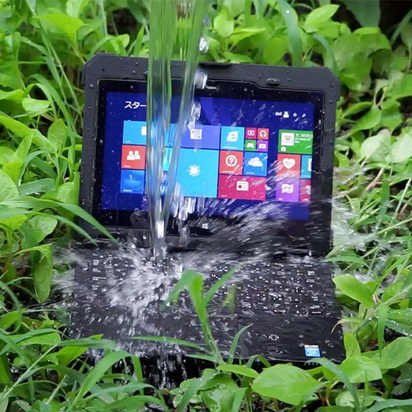 濡らす程度じゃビクともしない！ 頑丈すぎる戦場ノート