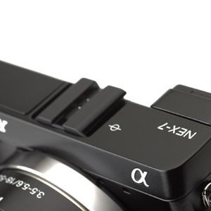 ASCII.jp：もう待てない!? NEXシリーズの最上位機種「NEX-7」を