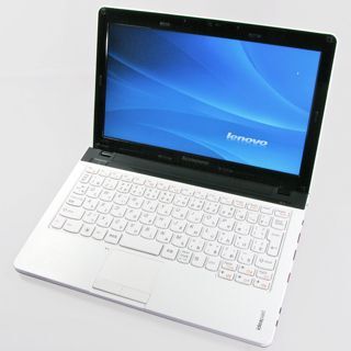 ASCII.jp：IdeaPad U160（1）─「実用」を誇る美しいモバイル機 (1/4)