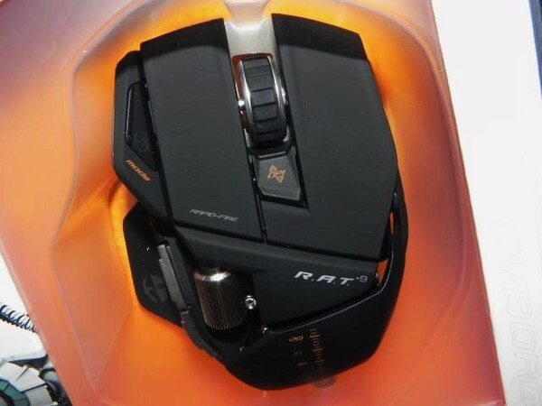 「Mad Catz Cyborg R.A.T. 9 Gaming Mouse」