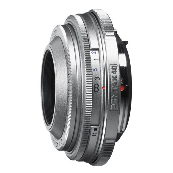 「smc PENTAX-DA 40mmF2.8 Limited Silver」（予想実売価格4万円台半ば）