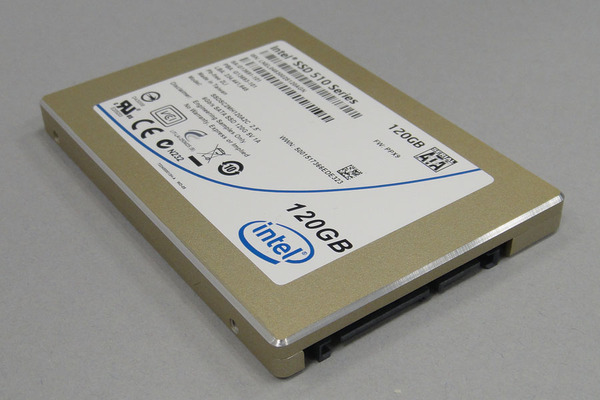 ASCII.jp：Intel初のSATA3.0対応SSD「Intel SSD 510」の実力は？ (1/4)