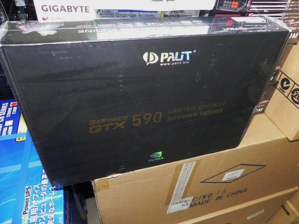 ASCII.jp：「GeForce GTX 590」搭載カードに2モデル目が登場