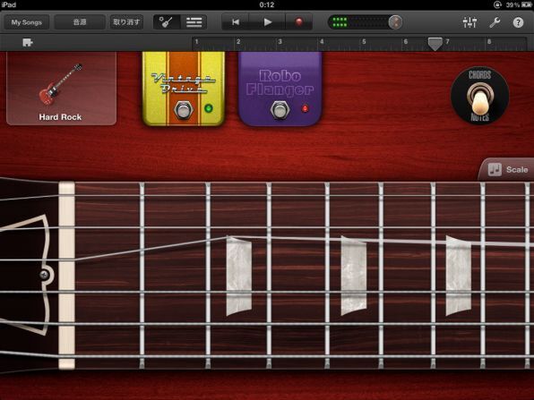 ギターとして「Hard Rock」を選んだところ。「CHORDS」ではなく「NOTES」を選ぶと、画面のようにギターのフレットを模した画面に切り替わり、コードに関係なく単音で弾くことができる。チョーキングやスライドも可能