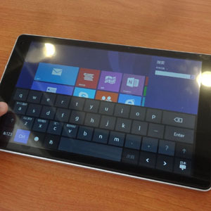 ASCII.jp：約1万円！ 中国の激安Windows 8タブを買ってみた!! (1/2)