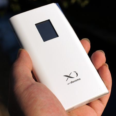 ASCII.jp：75Mbpsは伊達じゃない!? NTTドコモ「Xi」ルーターを試す (1/2)