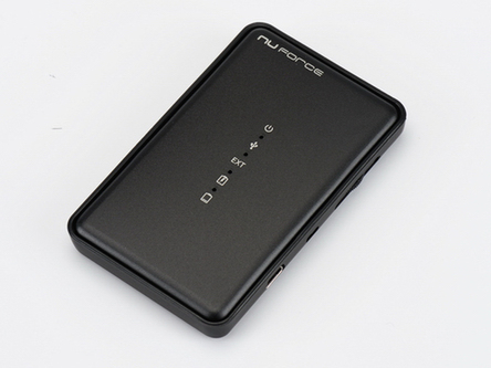 NuForce Icon-Mobileは、据え置き型モデルでも人気の高いIconシリーズのポータブル型モデル