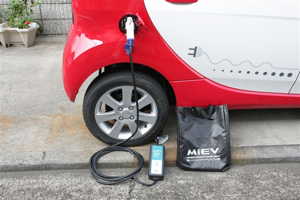 Ascii Jp もはや普通自動車には戻れない 軽 To Evの三菱 I Miev 5 8