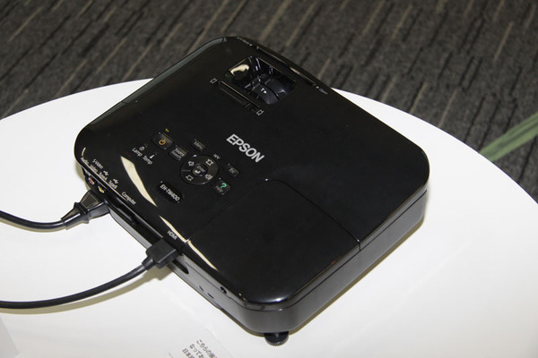 EPSON dreamio ホームプロジェクター(70000:1 3000lm) 3D・Bluetooth対応 EH-TW6700 - 4
